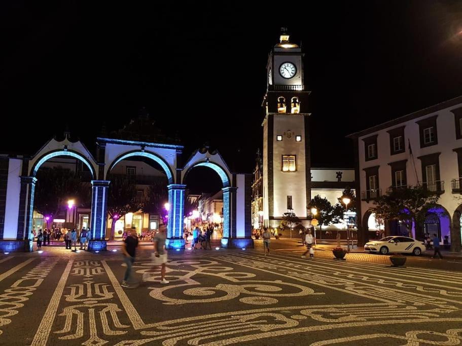 Apartamento Central Ponta Delgada  Bagian luar foto